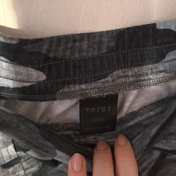 Terez blue camo jogger sweats - Picture 4 of 6